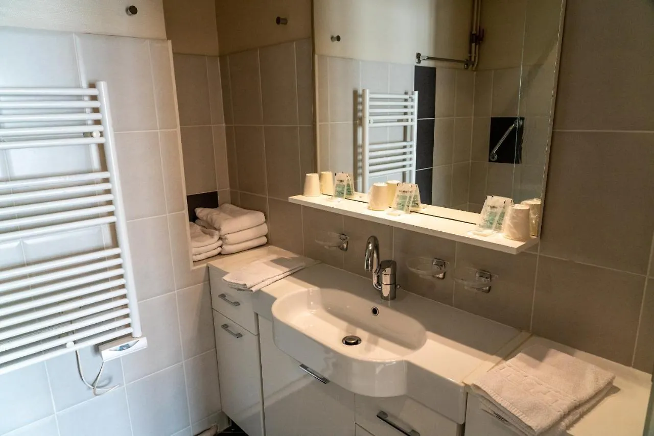 Au Primerose Hotel Argeles-Gazost